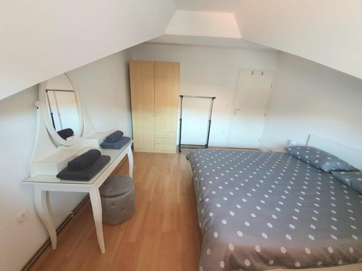 Apartment Lily Near Zagreb Airport Velika Gorica Eksteriør bilde