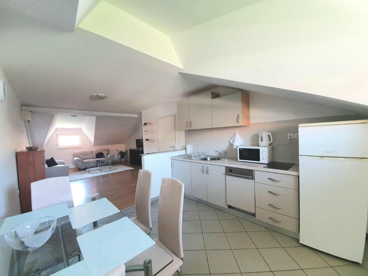 Apartment Lily Near Zagreb Airport Velika Gorica Eksteriør bilde